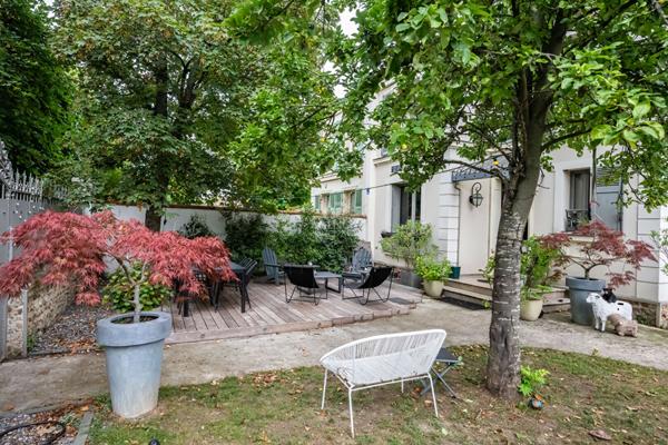 Maison Houilles 7 pièce(s) 135 m² 1 096 950 € **  - Référence  928