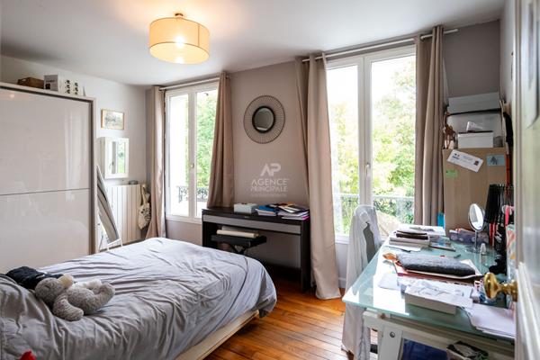 Maison Houilles 7 pièce(s) 135 m² 1 096 950 € **  - Référence  928