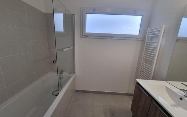 Appartement à vendre    3 pièces • 64,50 m2 Montfavet - Avignon