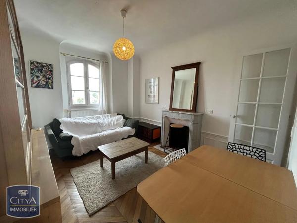 Appartement à louer 4 pièces 87m² Saint-Quentin (02100)
