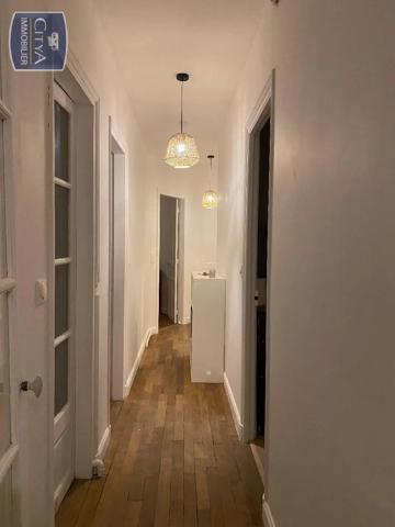 Appartement à louer 4 pièces 87m² Saint-Quentin (02100)