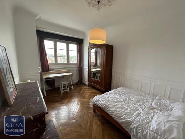 Appartement à louer 4 pièces 87m² Saint-Quentin (02100)