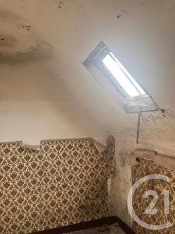 Maison à vendre  2 pièces - 225 m 2   ST QUENTIN  - 02