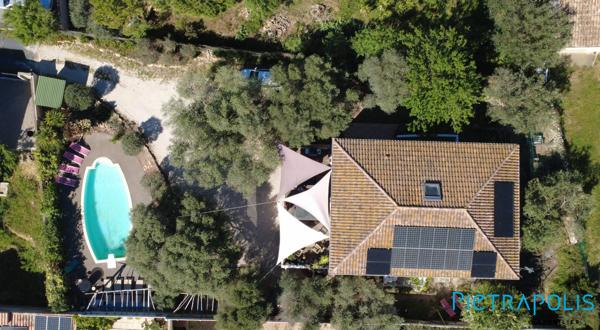 BALARUC LES BAINS : Sur une parcelle de 1089m², Villa 111m², T4 indépendant, garage, piscine
