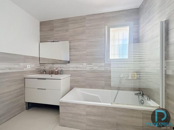MAISON PLAIN-PIED 137 M² 4 CHAMBRES