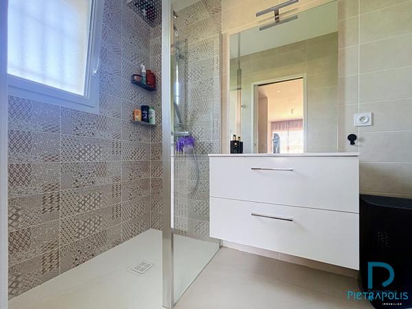 MAISON PLAIN-PIED 137 M² 4 CHAMBRES