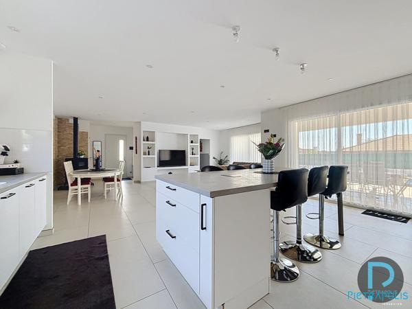 MAISON PLAIN-PIED 137 M² 4 CHAMBRES