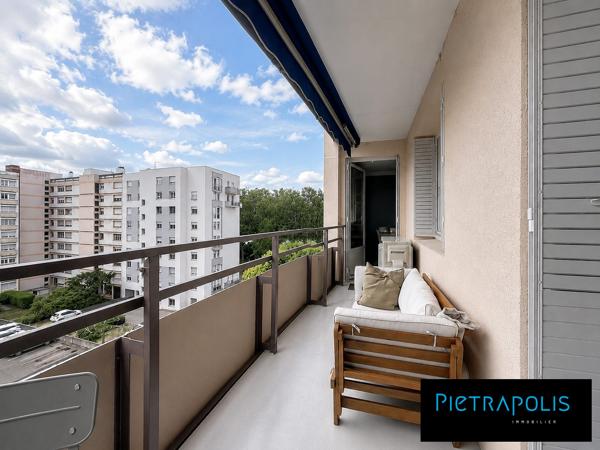 Berges du Rhône – T4/5 avec balcon et stationnement
