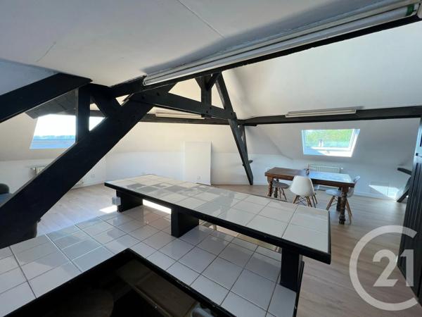 Immeuble à vendre  200 m 2   HELLEMMES LILLE  - 59