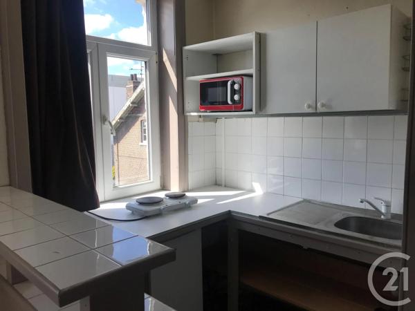 Immeuble à vendre  200 m 2   HELLEMMES LILLE  - 59