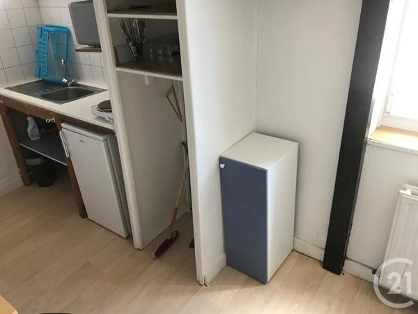 Immeuble à vendre  200 m 2   HELLEMMES LILLE  - 59