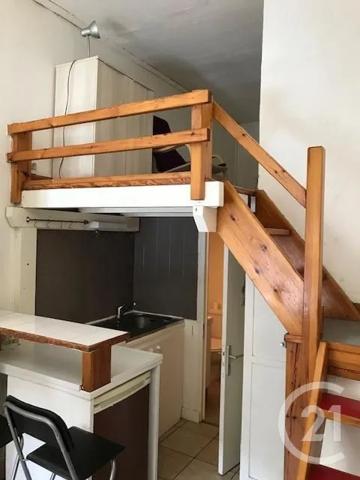 Immeuble à vendre  200 m 2   HELLEMMES LILLE  - 59