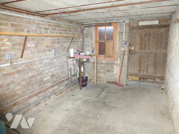 Maison de 5 pièces principales située à GRANDPRE, avec garage et terrain de 631 m².