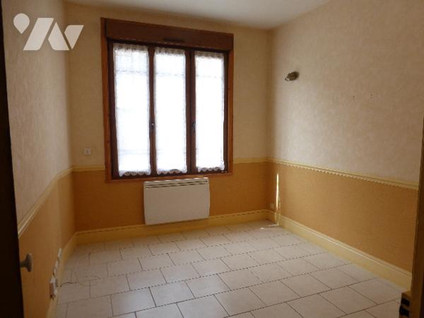 Maison de 5 pièces principales située à GRANDPRE, avec garage et terrain de 631 m².