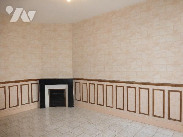 Maison de 5 pièces principales située à GRANDPRE, avec garage et terrain de 631 m².