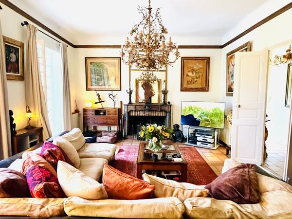 Aix-en-Provence (13100) Bastide historique du XIX avec maison d’amis, piscine & parc de 1,3 ha – Vue exceptionnelle sur Sainte Victoir