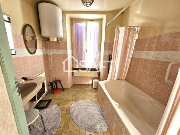 Maison en pierre de 255 m²