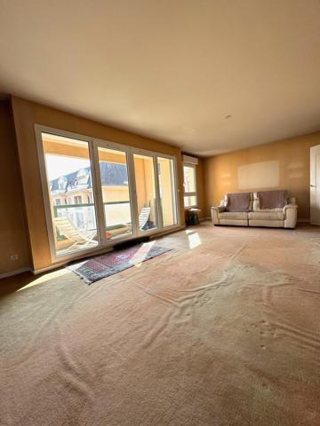 Appartement de 4 pièces avec Asc + Loggias + Box + Cave!!!