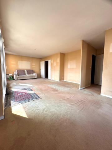 Appartement de 4 pièces avec Asc + Loggias + Box + Cave!!!