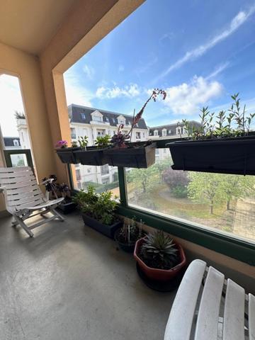 Appartement de 4 pièces avec Asc + Loggias + Box + Cave!!!