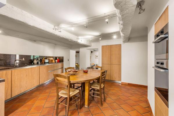 Vente Maison de ville Villecroze 7 Pièces 212 m²