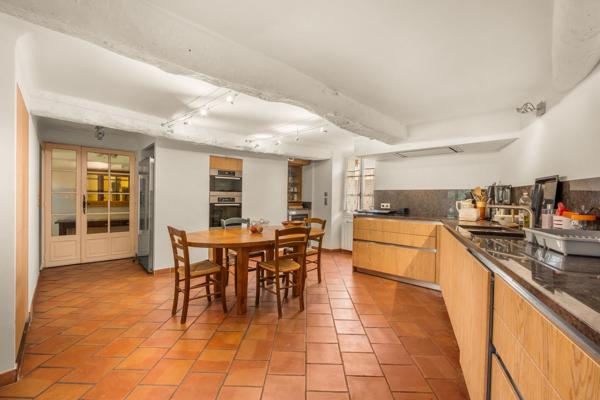Vente Maison de ville Villecroze 7 Pièces 212 m²