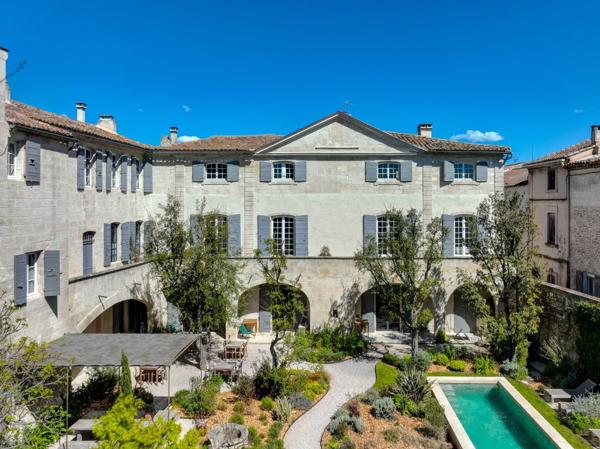 Vente Hôtel particulier Saint-Rémy-de-Provence 22 Pièces 1167 m²