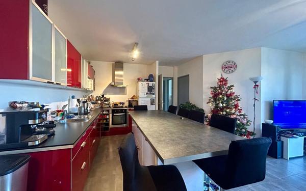 Appartement à vendre    3 pièces • 64 m2 Marseille 9