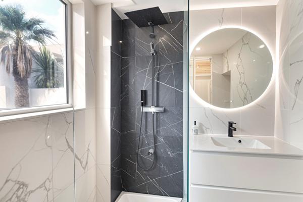 APPARTEMENT TYPE 2 / JARDIN / PISCINE / STATIONNEMENT