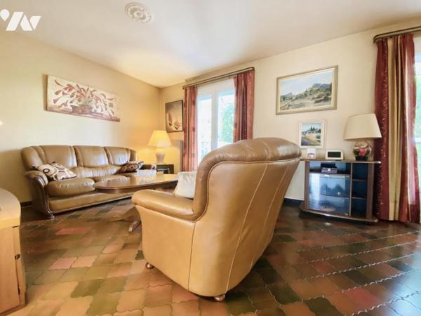 Maison CASTRIES centre T4, 97m² sur 170m² de terrain