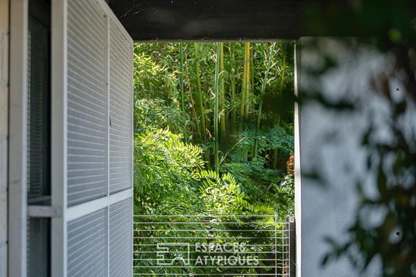 Maison manifeste aux volumes spectaculaires