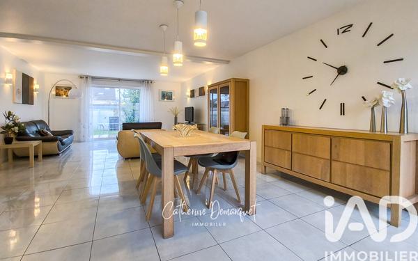 Maison à vendre 7 pièces 157,4 m² Paray-Vieille-Poste