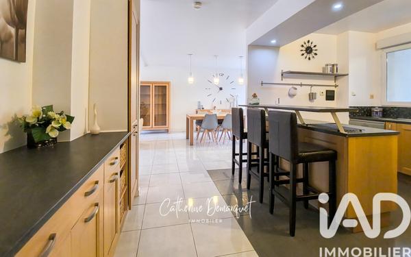 Maison à vendre 7 pièces 157,4 m² Paray-Vieille-Poste