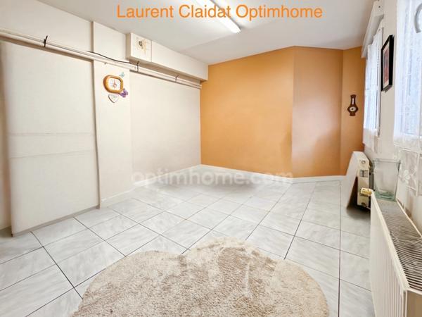 GUISE - MAISON 8 PCES - ENV.244M2 - 6 CHAMBRES - COUR - PLAIN-PIED POSSIBLE