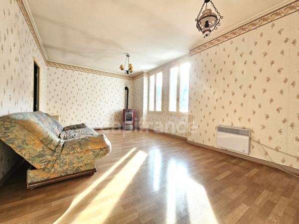 Maison à vendre 3 pièces avec garage et jardin PANISSIERES (42)