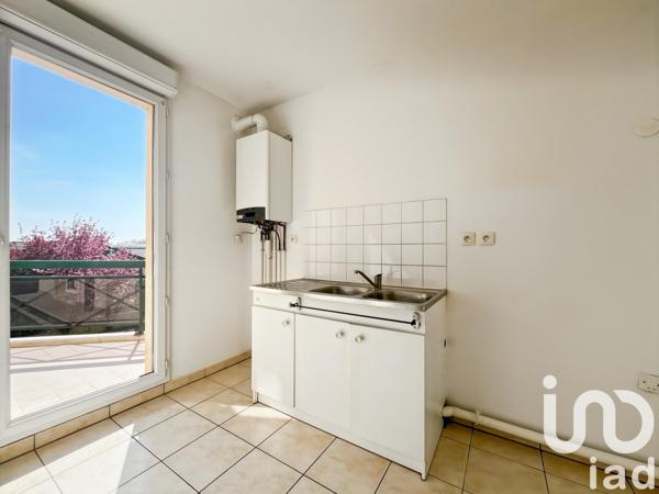 Appartement 3 pièces de 67 m² à Brie-Comte-Robert (77170)