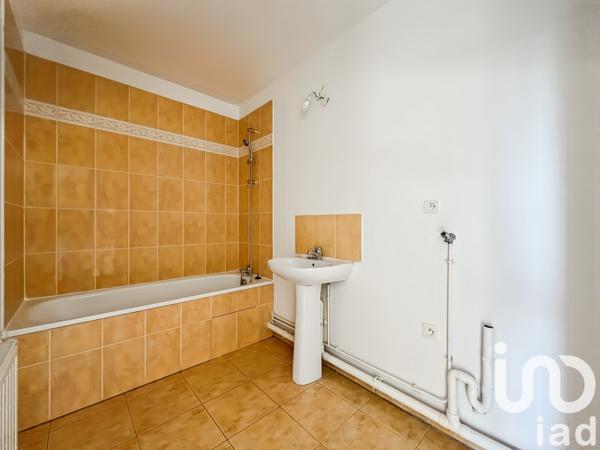 Appartement 3 pièces de 67 m² à Brie-Comte-Robert (77170)