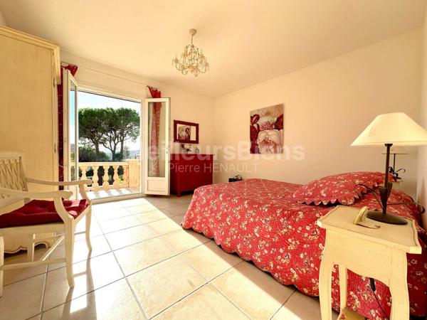 Superbe villa de 156 m2 avec vue mer et piscine