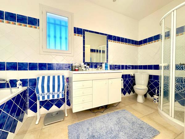 Superbe villa de 156 m2 avec vue mer et piscine