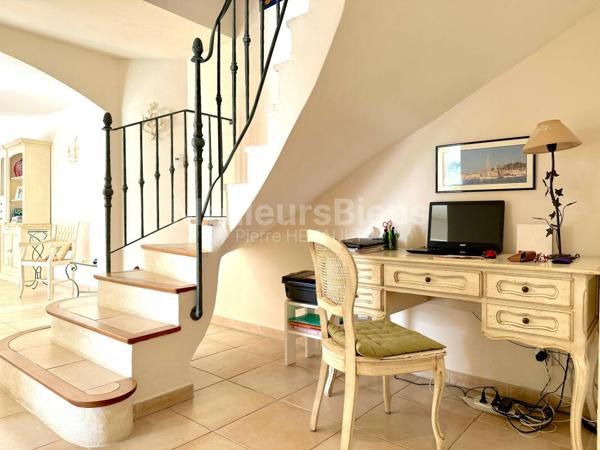 Superbe villa de 156 m2 avec vue mer et piscine