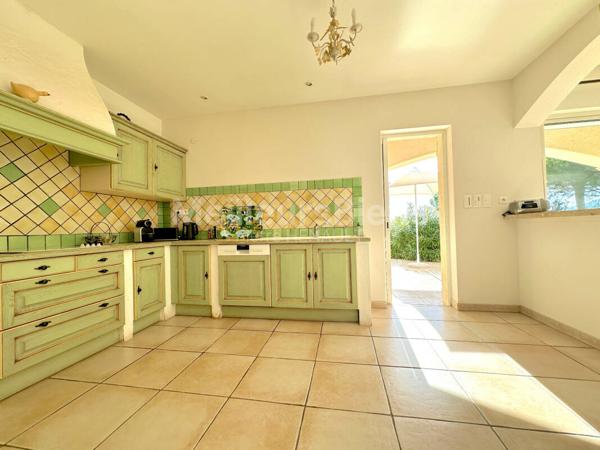 Superbe villa de 156 m2 avec vue mer et piscine