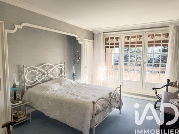 Maison à vendre 7 pièces 240 m² Sainte-Sigolène