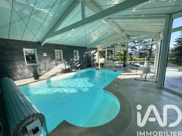 Maison à vendre 7 pièces 240 m² Sainte-Sigolène