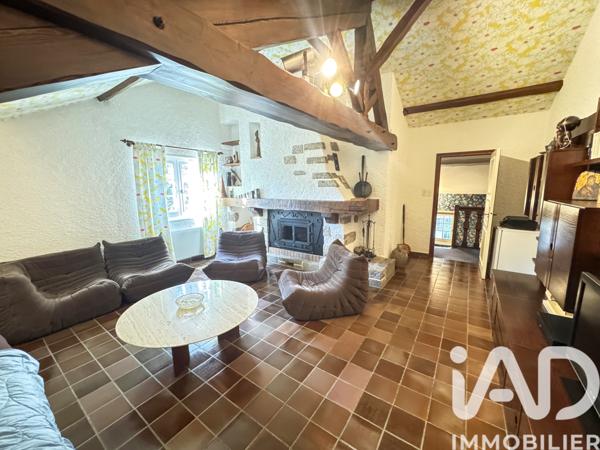 Maison à vendre 7 pièces 240 m² Sainte-Sigolène