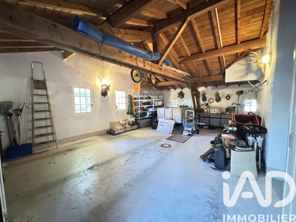 Maison à vendre 7 pièces 240 m² Sainte-Sigolène