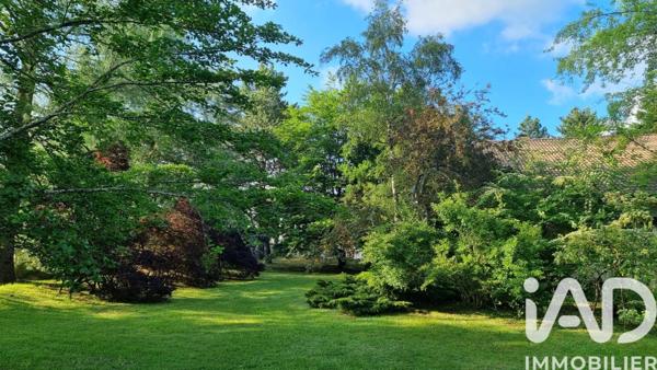 Maison à vendre 7 pièces 240 m² Sainte-Sigolène