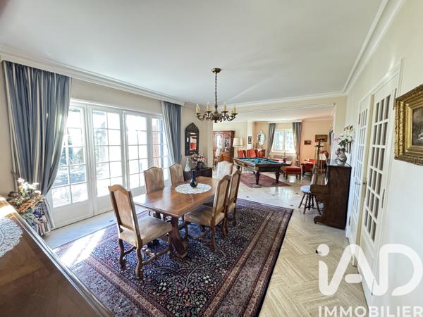 Maison à vendre 7 pièces 240 m² Sainte-Sigolène