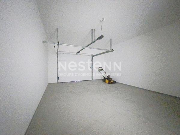 Maison neuve de plain pied à vendre Vayrac : DPE A, conso 50 € par mois, 3 chambres, sous décennale, garage électrique, panneaux solaires, pompe à chaleur, climatisation, matériaux haut de gamme.