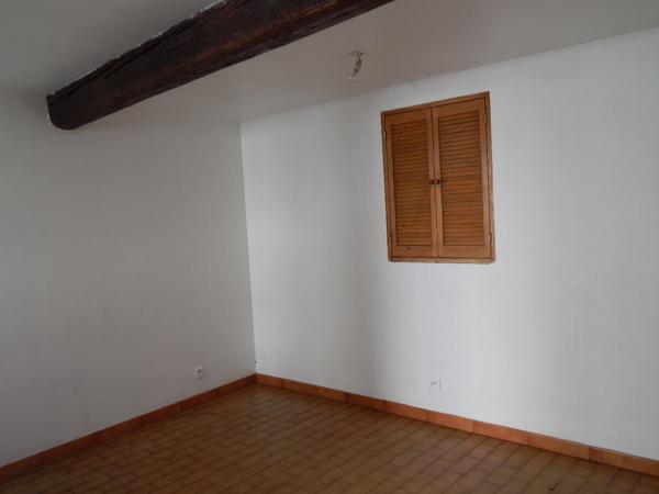SAINT SATURNIN LES AVIGNON - IMMEUBLE A VENDRE 3 APPARTEMENTS LOUES 1255€/MOIS