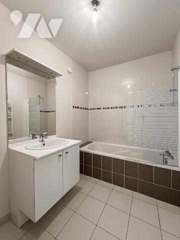 Dernier étage avec balcon – T2 au cœur des Deux Croix Banchais